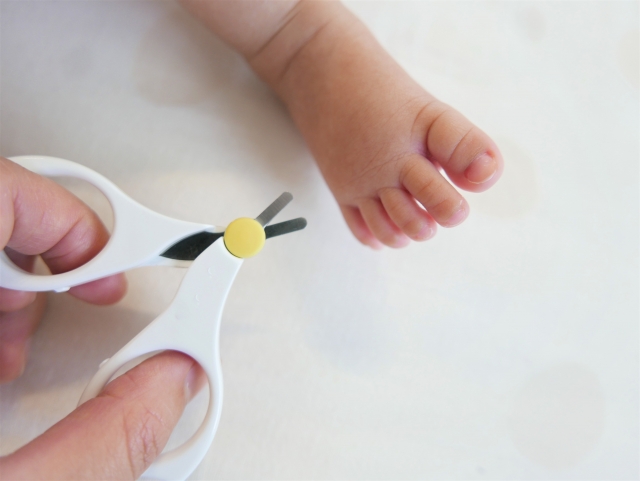 赤ちゃん用ネイルケア（爪切り）の最適を解説